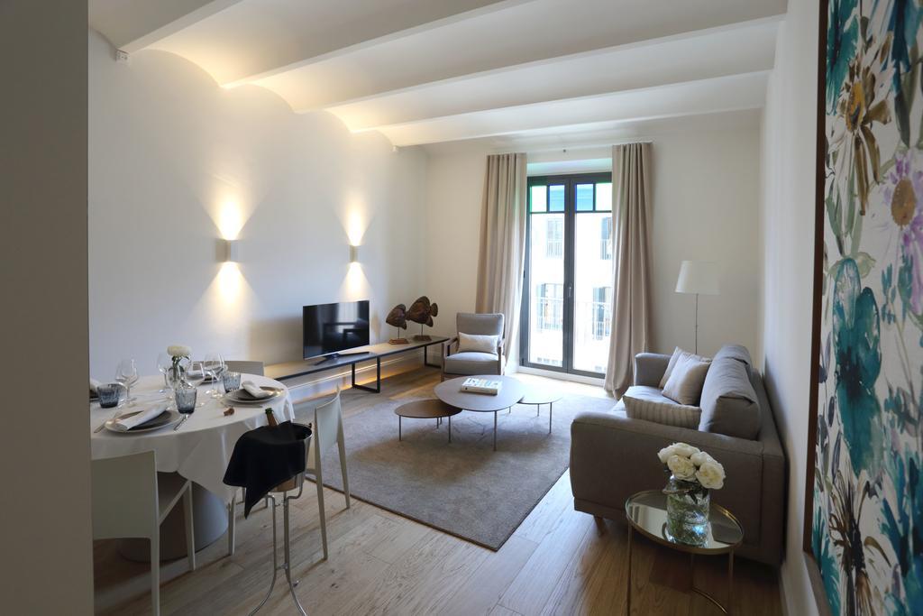 Apartaments Plaça Del Vi Girona Exterior foto